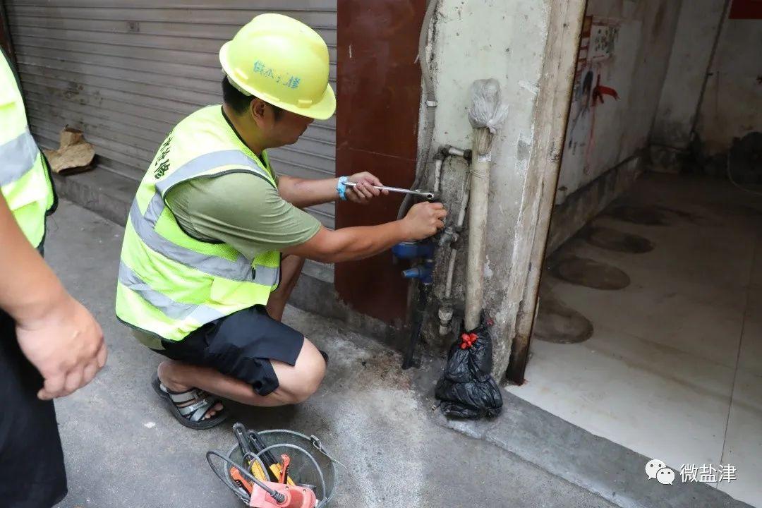 2025年免费资料准确公大全再加上管家和100管家婆中奖概率精选解析、解释与落实、时代解答解释落实